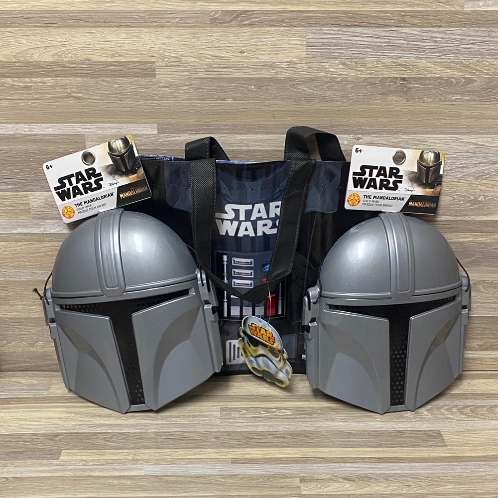 Star Wars Gray Mandalorian Helmet with Black Tote
